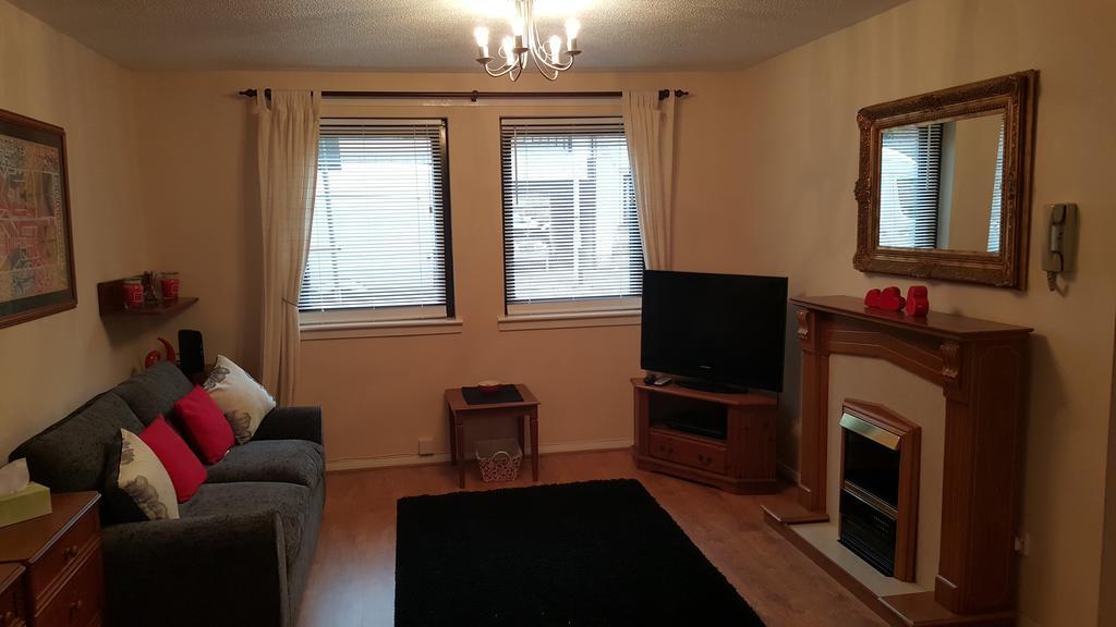 Apartment Bryson Road