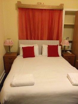 The Mayville Hotel 2*