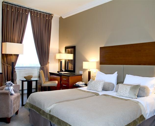 The Parliament House 3*