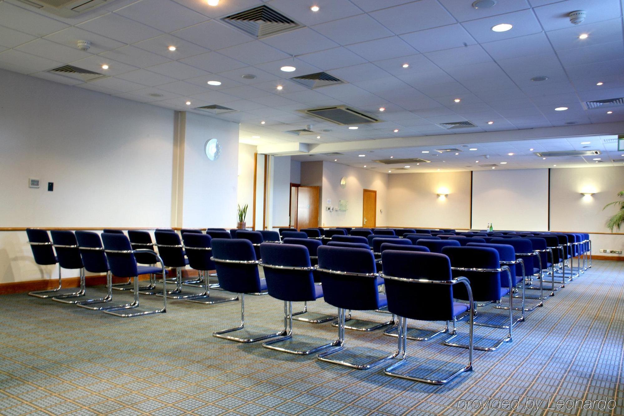 Express West By Ihg Edinburgh
