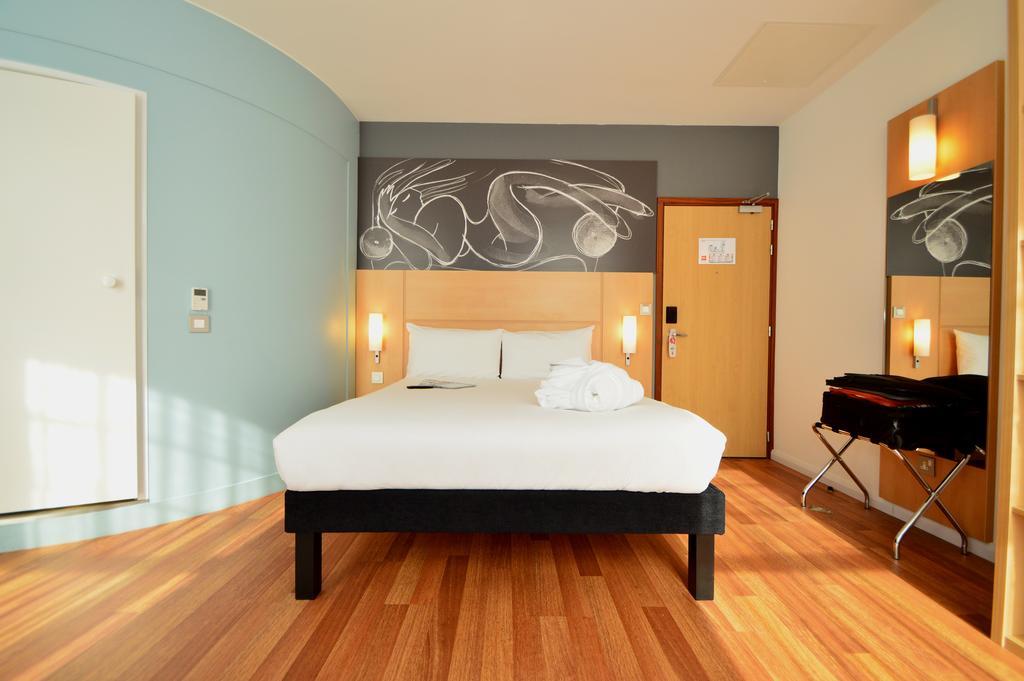 Hotel Ibis Centre South Bridge - Royal Mile 3*