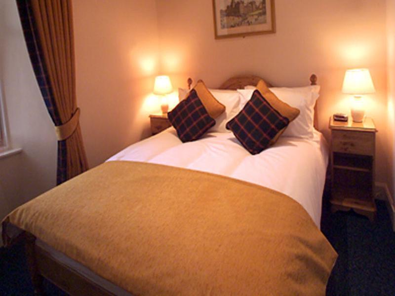 Fountain Court - Morrison