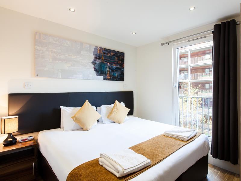 Staycity West End Aparthotel