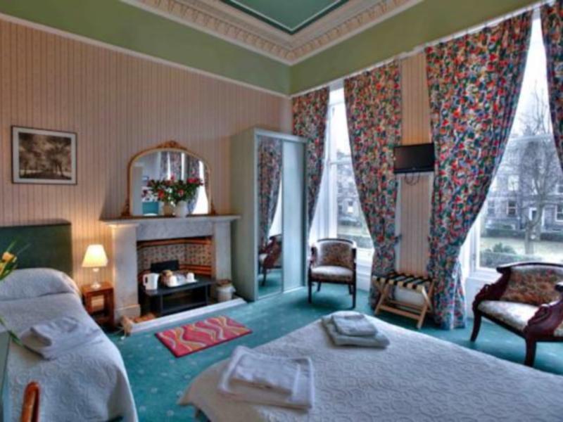 Mingalar Guest house 3*
