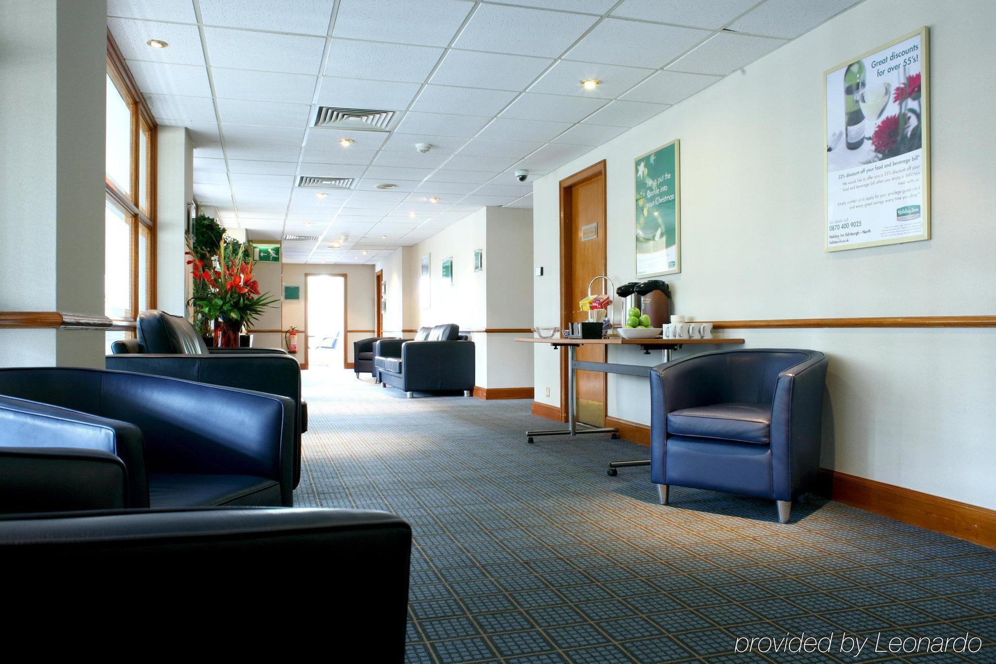 Express West By Ihg Hotel 3*