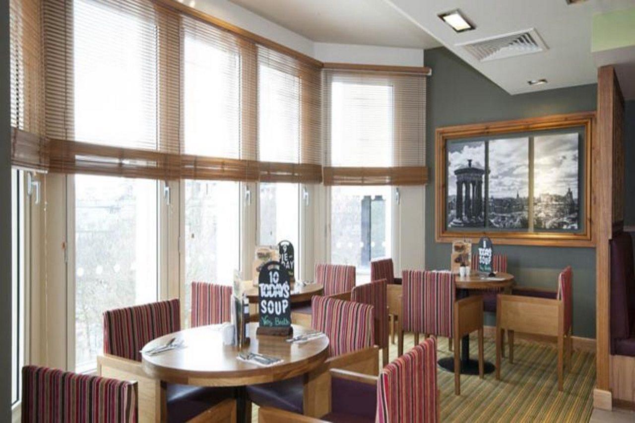 Hotel Premier Inn Edinburgh Princes Street