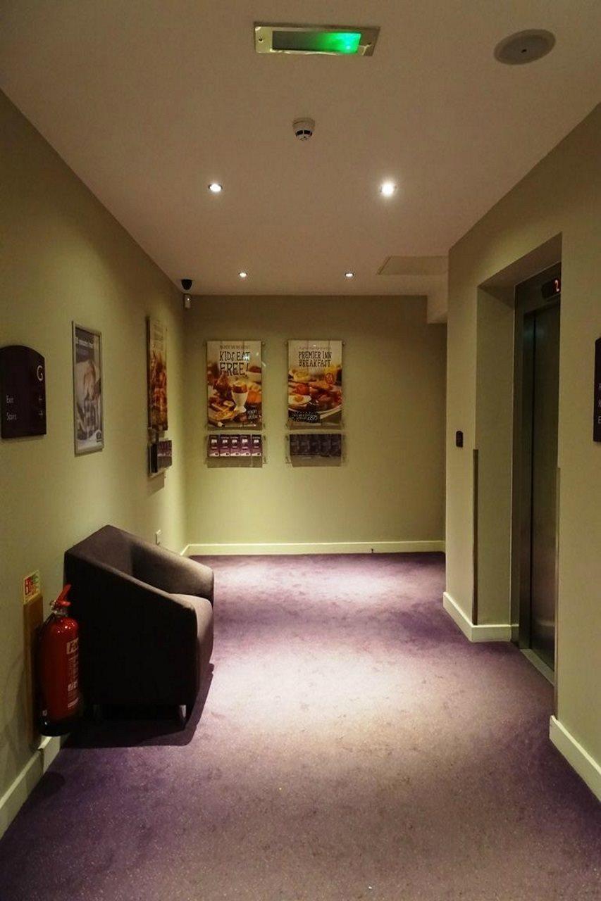 Hotel Premier Inn Edinburgh Princes Street 3*