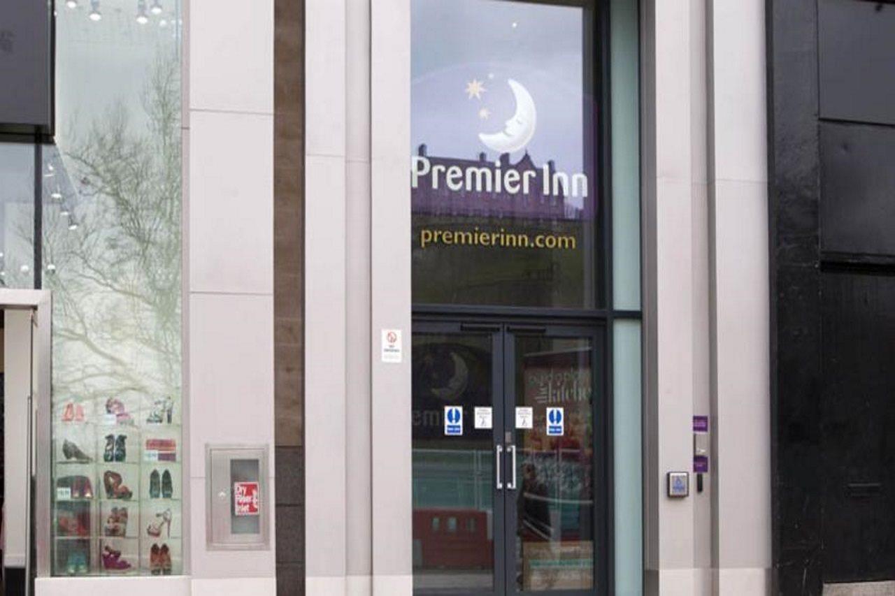 Hotel Premier Inn Edinburgh Princes Street 3*