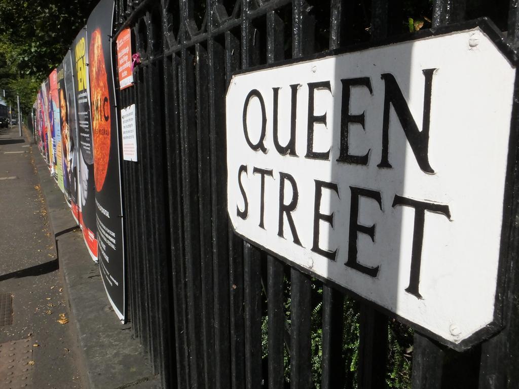 Guest house Queens 4*