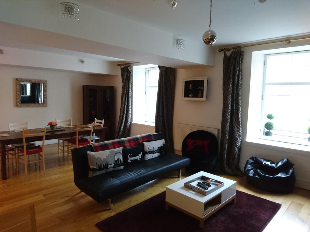 Apartment Auction House