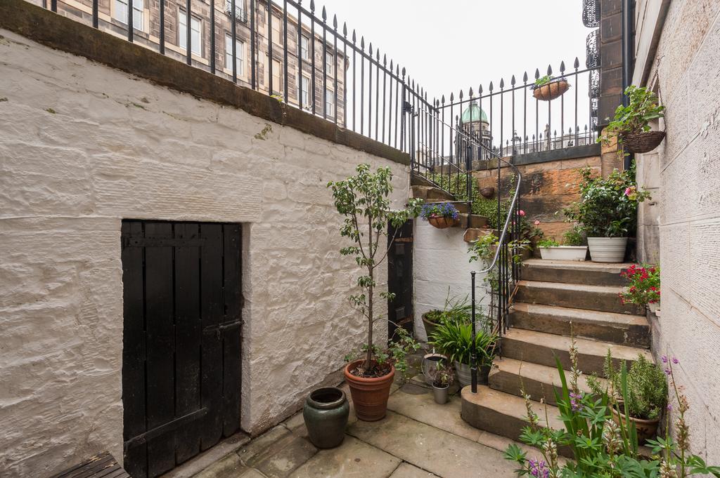 The Alva Street * Edinburgh