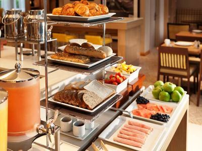 By Marriott Hotel Edinburgh