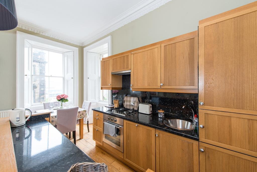 Apartment Castle Rock Edinburgh