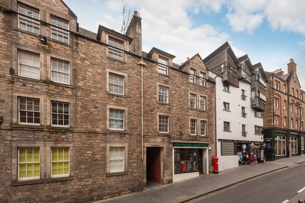 Apartment Canongate Edinburgh