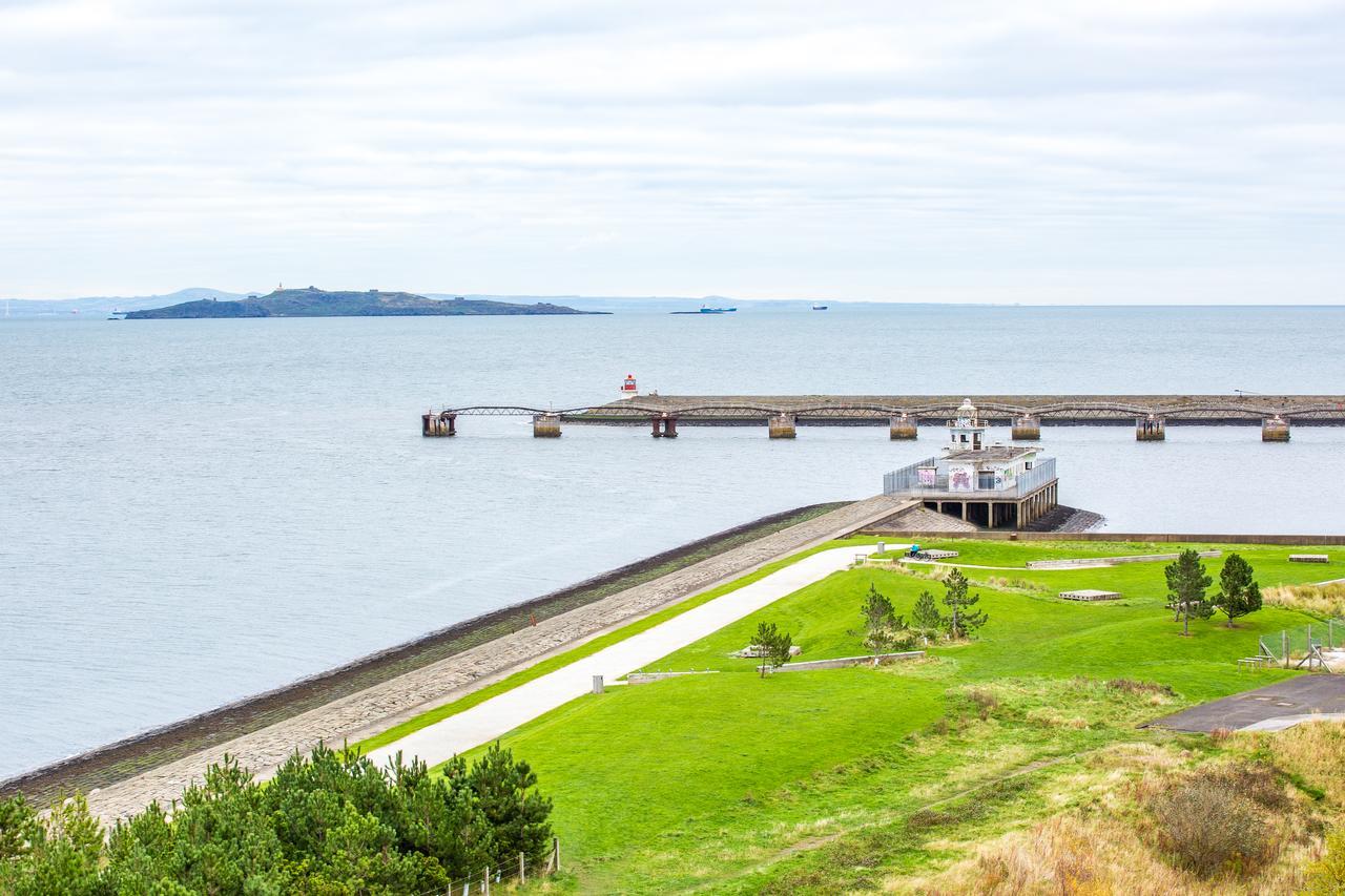 Western Harbour View Apartment Edinburgh