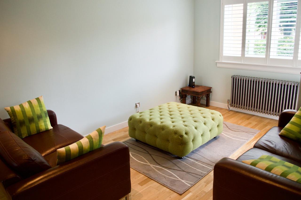 Apartment 2 Bedroom House In Haymarket Accommodates 4 *