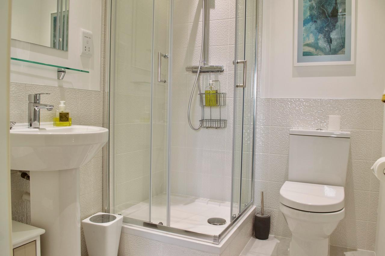 2 Bedroom With Free Parking