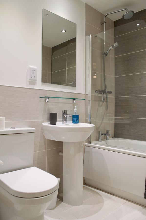 2 Bedroom With Free Parking *