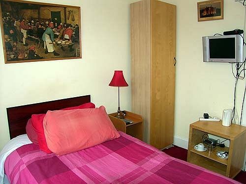Ivy- Braveheart 3* Edinburgh