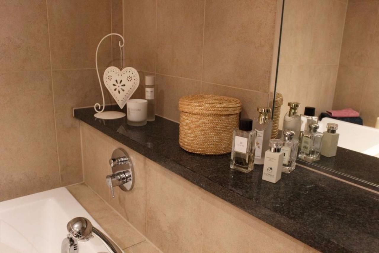 2 Bedroom With Sea View Sleeps 4 Apartment Edinburgh