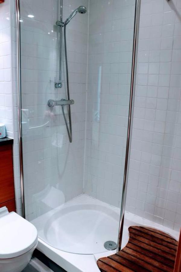 2 Bedroom With Sea View Sleeps 4 Apartment Edinburgh