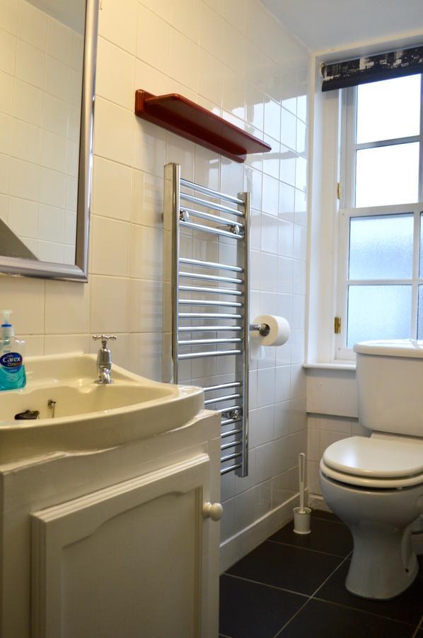 1 Bedroom Sleeps 2 * Edinburgh