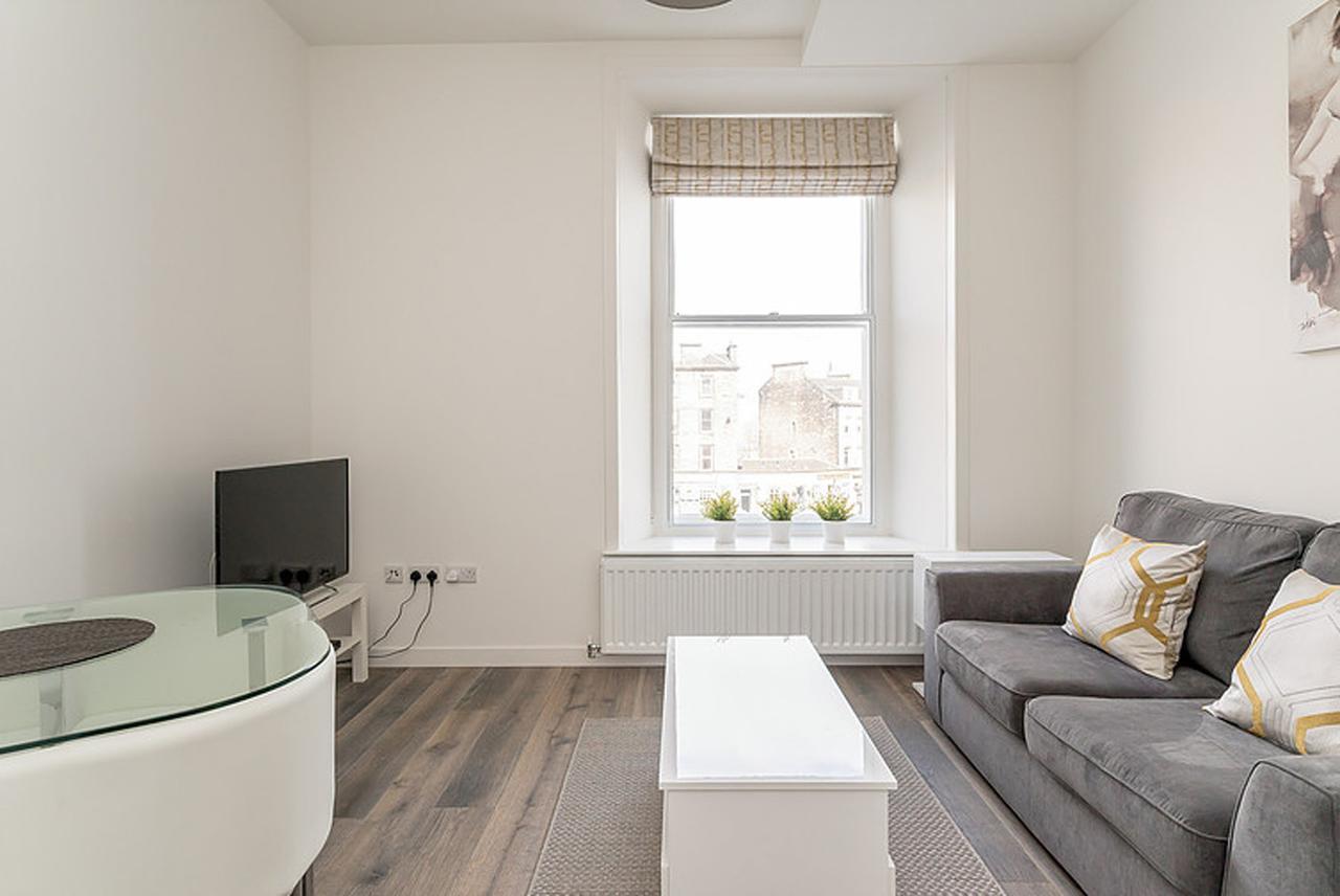 Lothian Road Apartment *