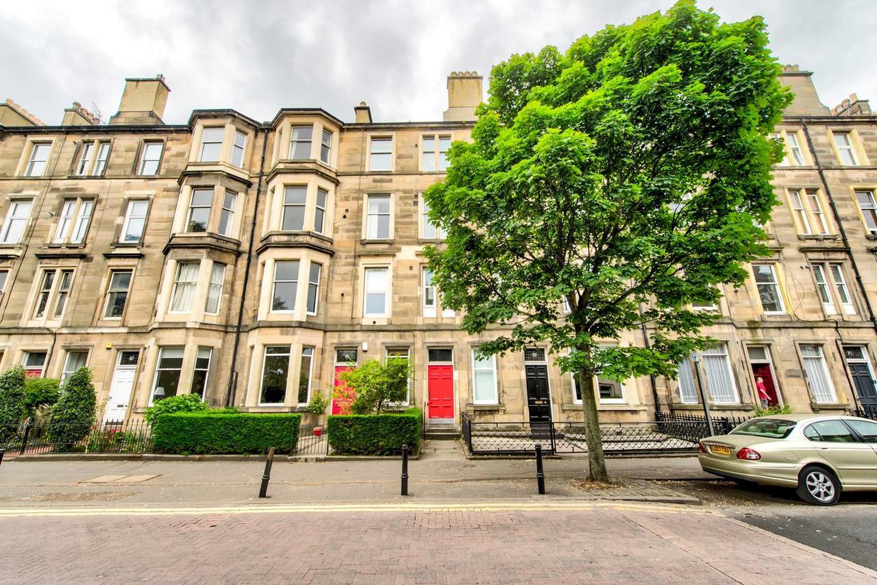 Bright With Stunning Views Apartment Edinburgh
