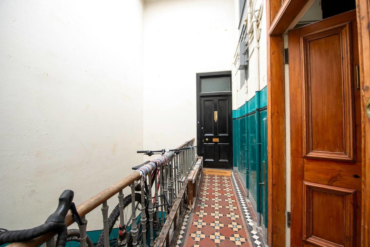 Bright With Stunning Views Apartment Edinburgh