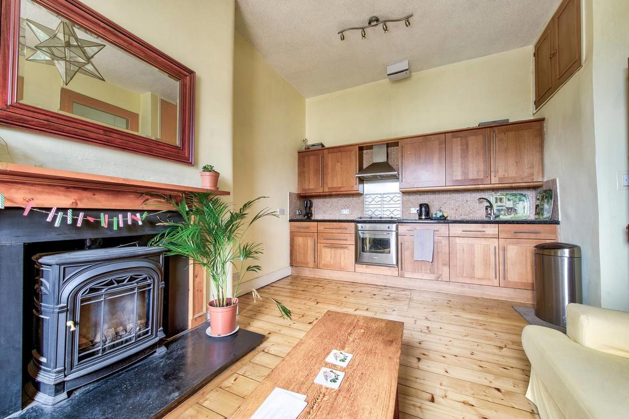 Bright With Stunning Views Edinburgh