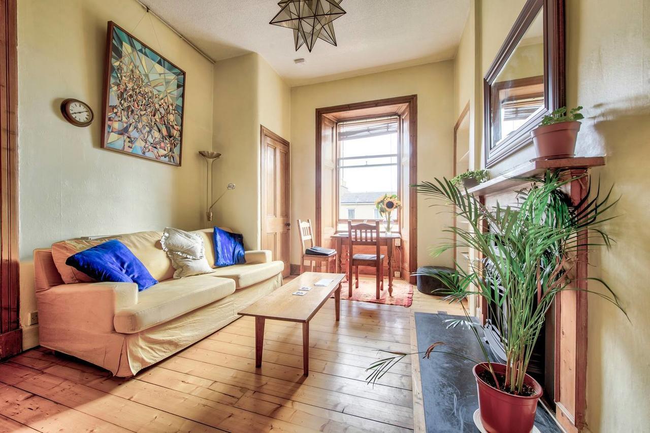 Apartment Bright With Stunning Views Edinburgh