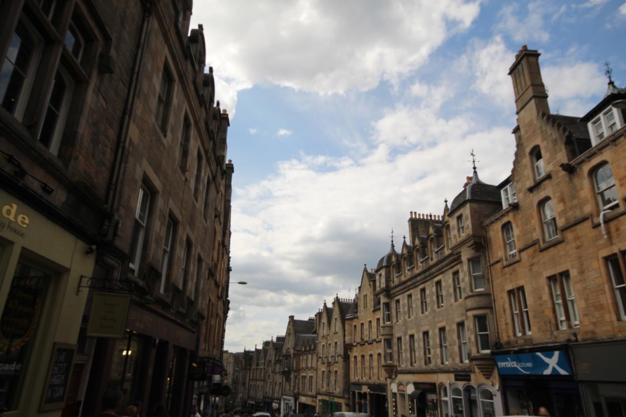 Metro Edinburgh