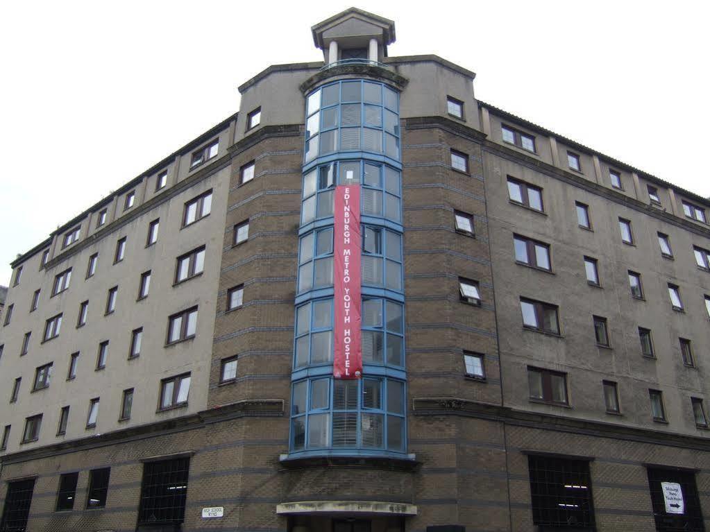 Hostel Metro *