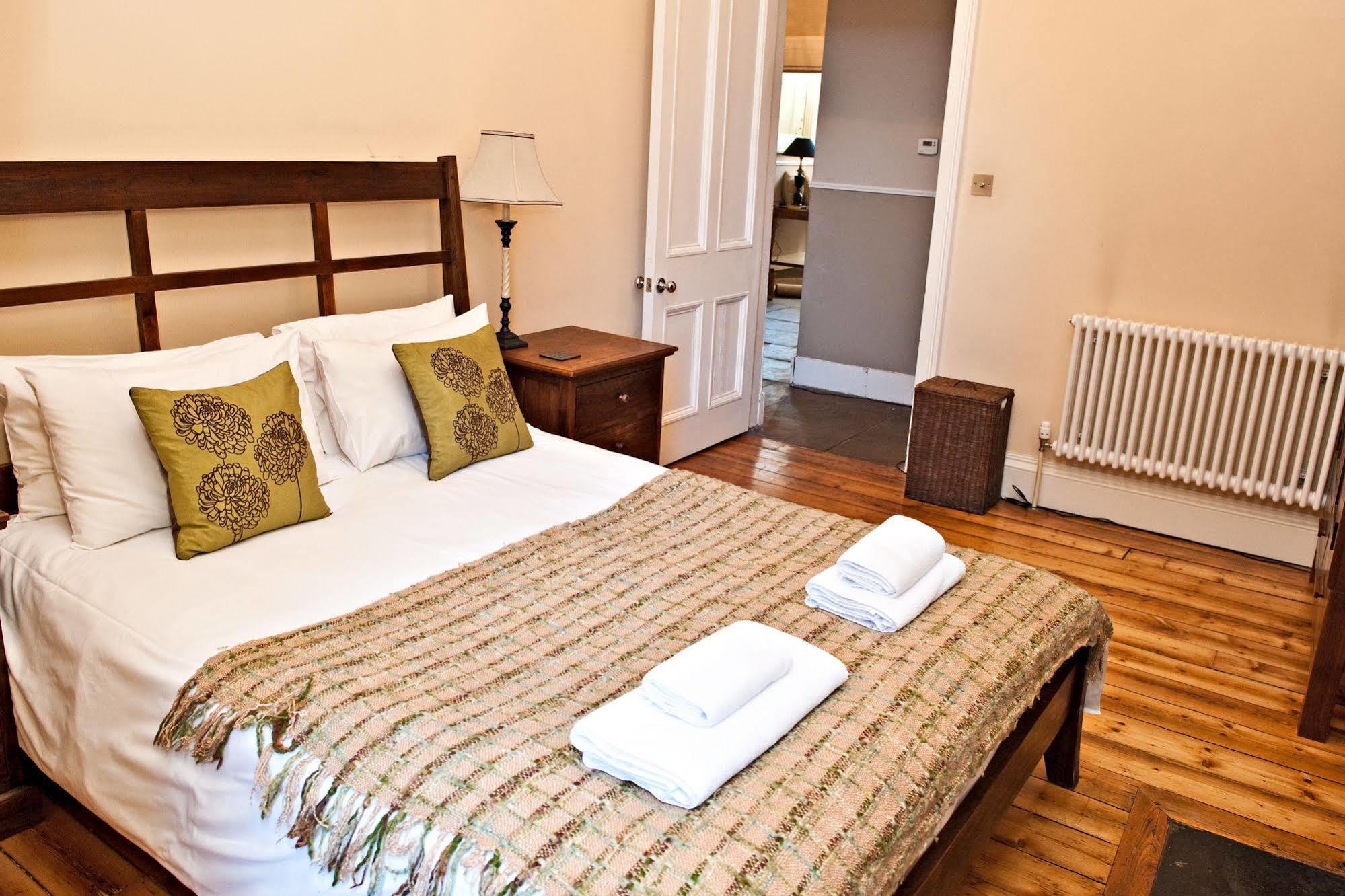 Apartment Young Street Apartments Edinburgh