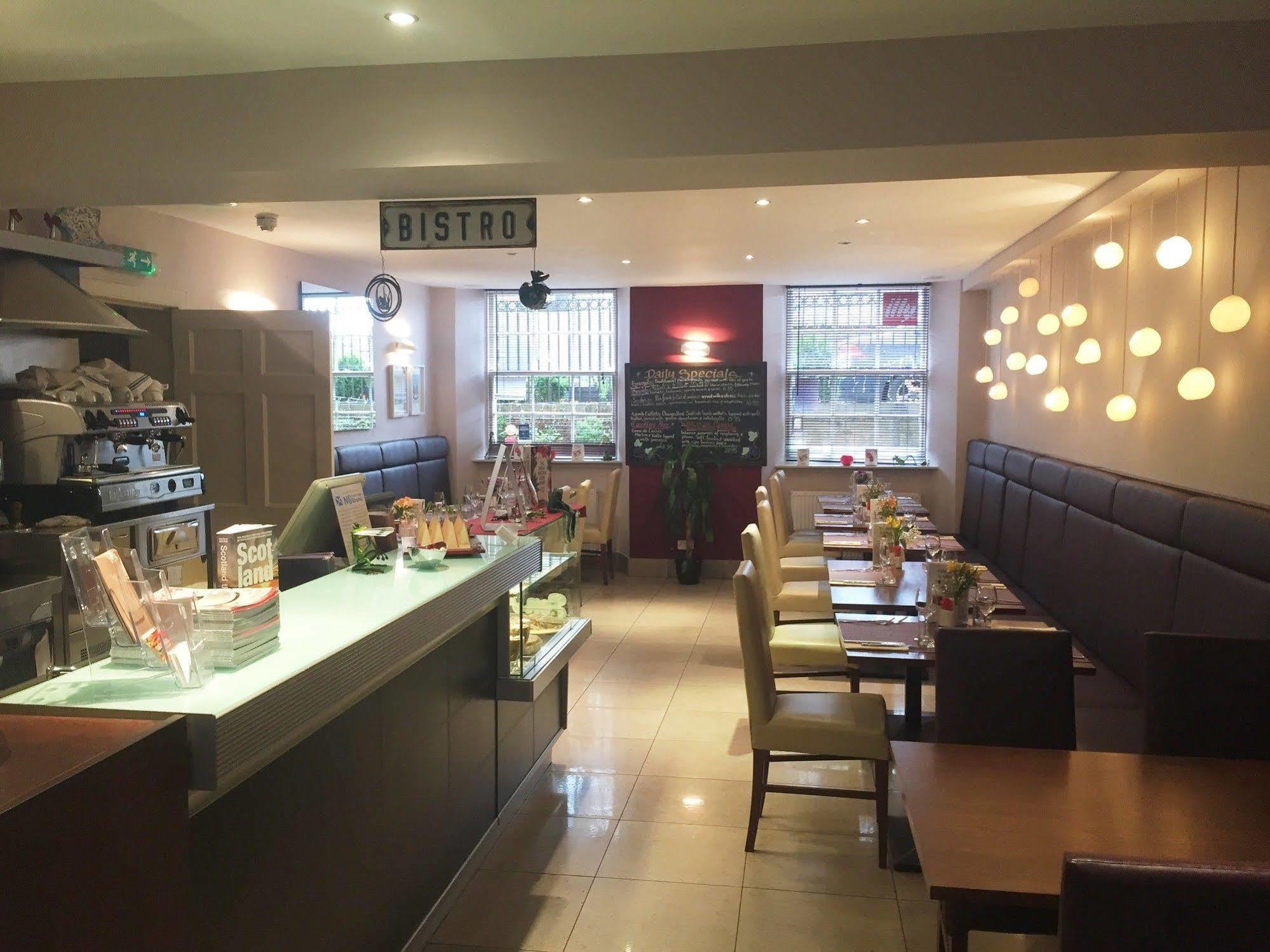 The Salisbury 4*