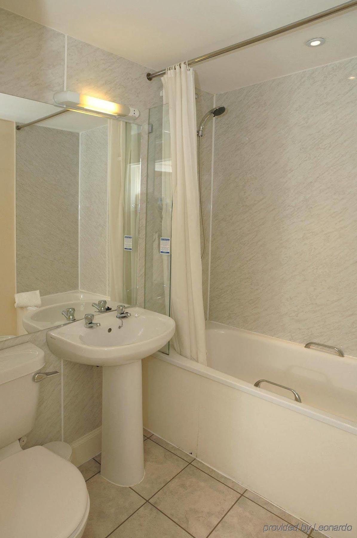 Aparthotel Fountain Court - Morrison 3*
