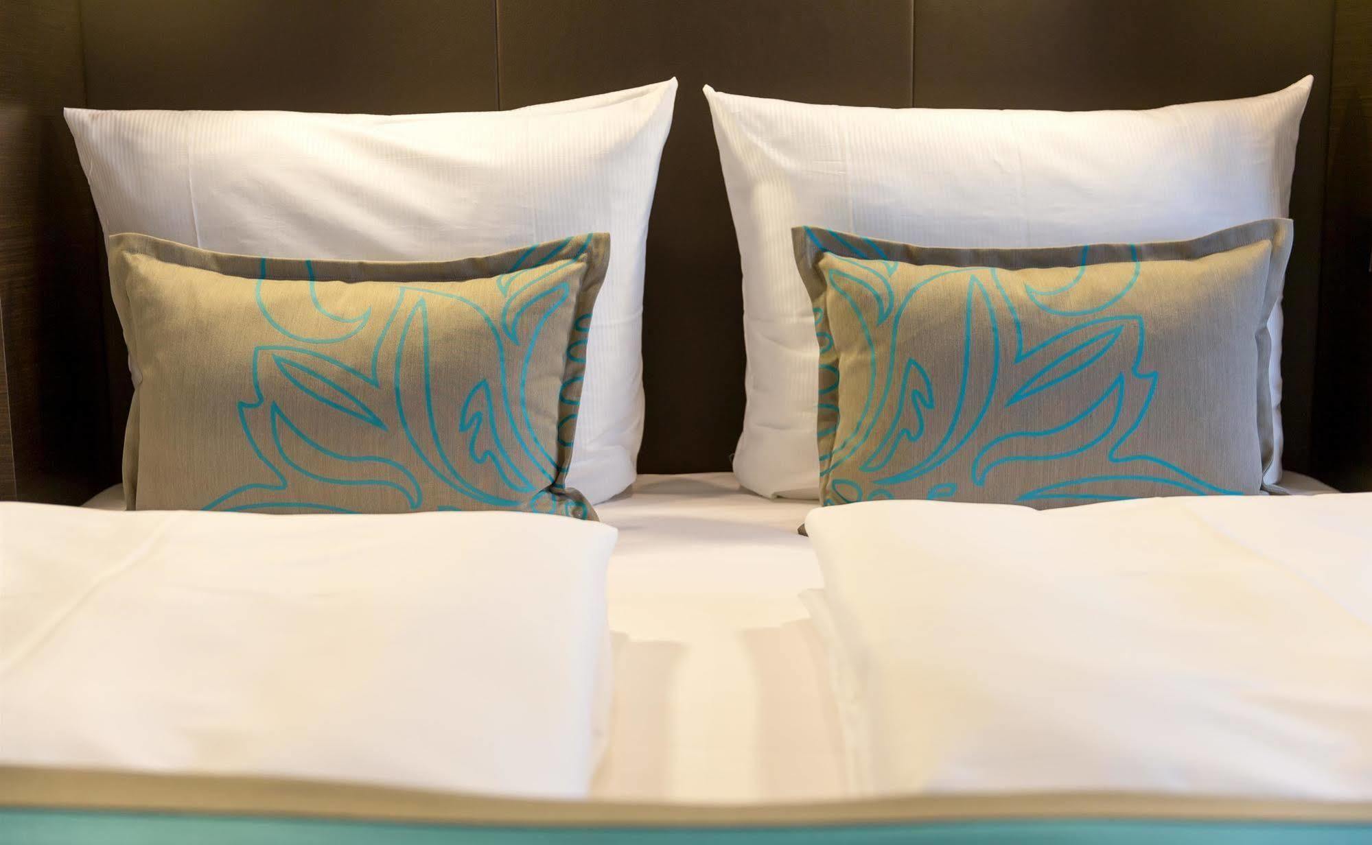 One Edinburgh-royal Hotel Edinburgh