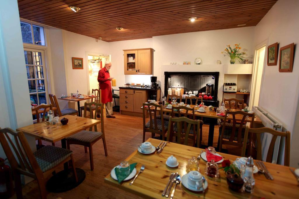 Mingalar Guest house Edinburgh
