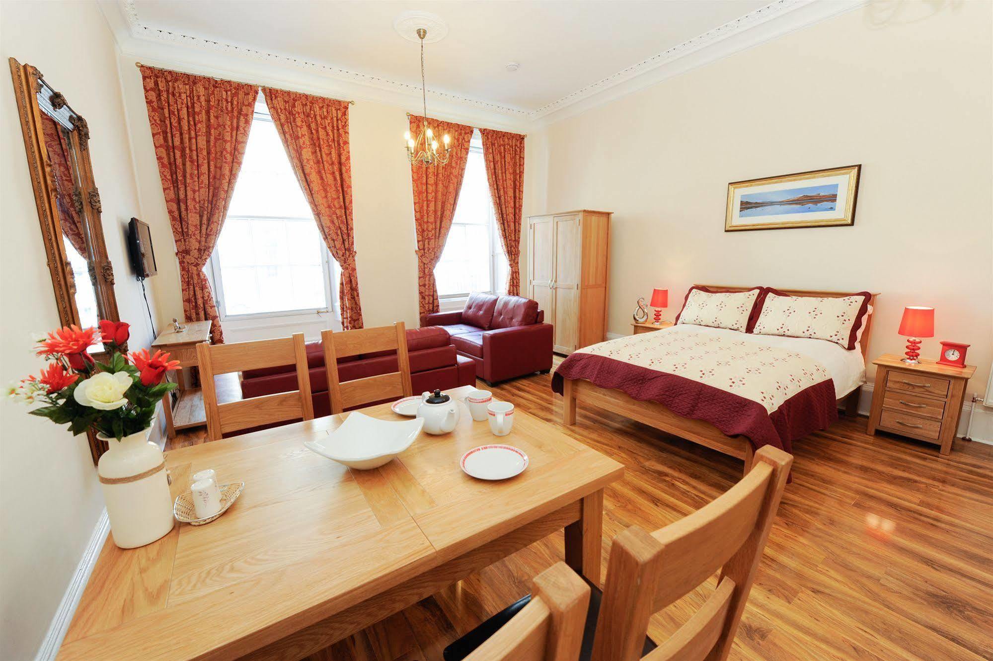 Edinburgh City Suites Aparthotel EDI