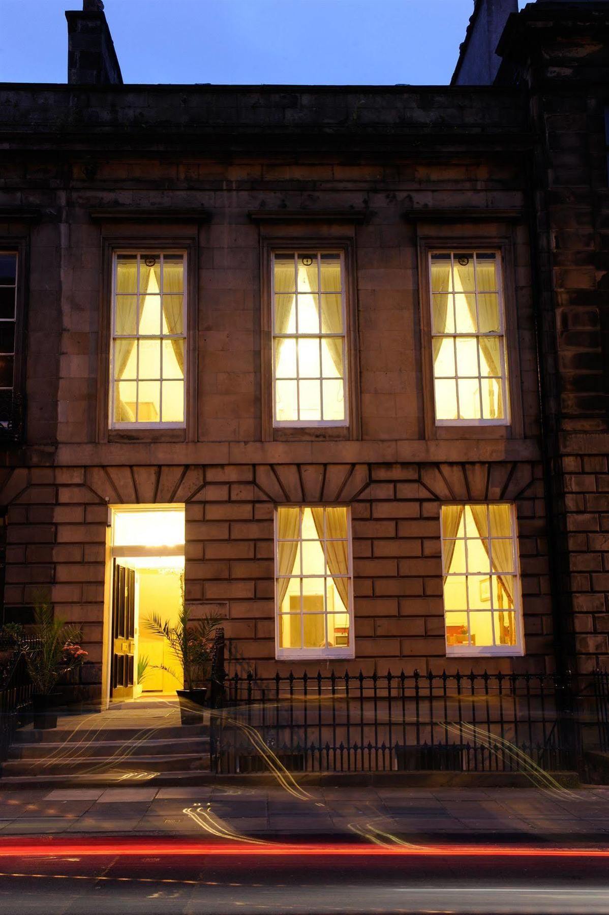 Edinburgh City Suites Aparthotel EDI