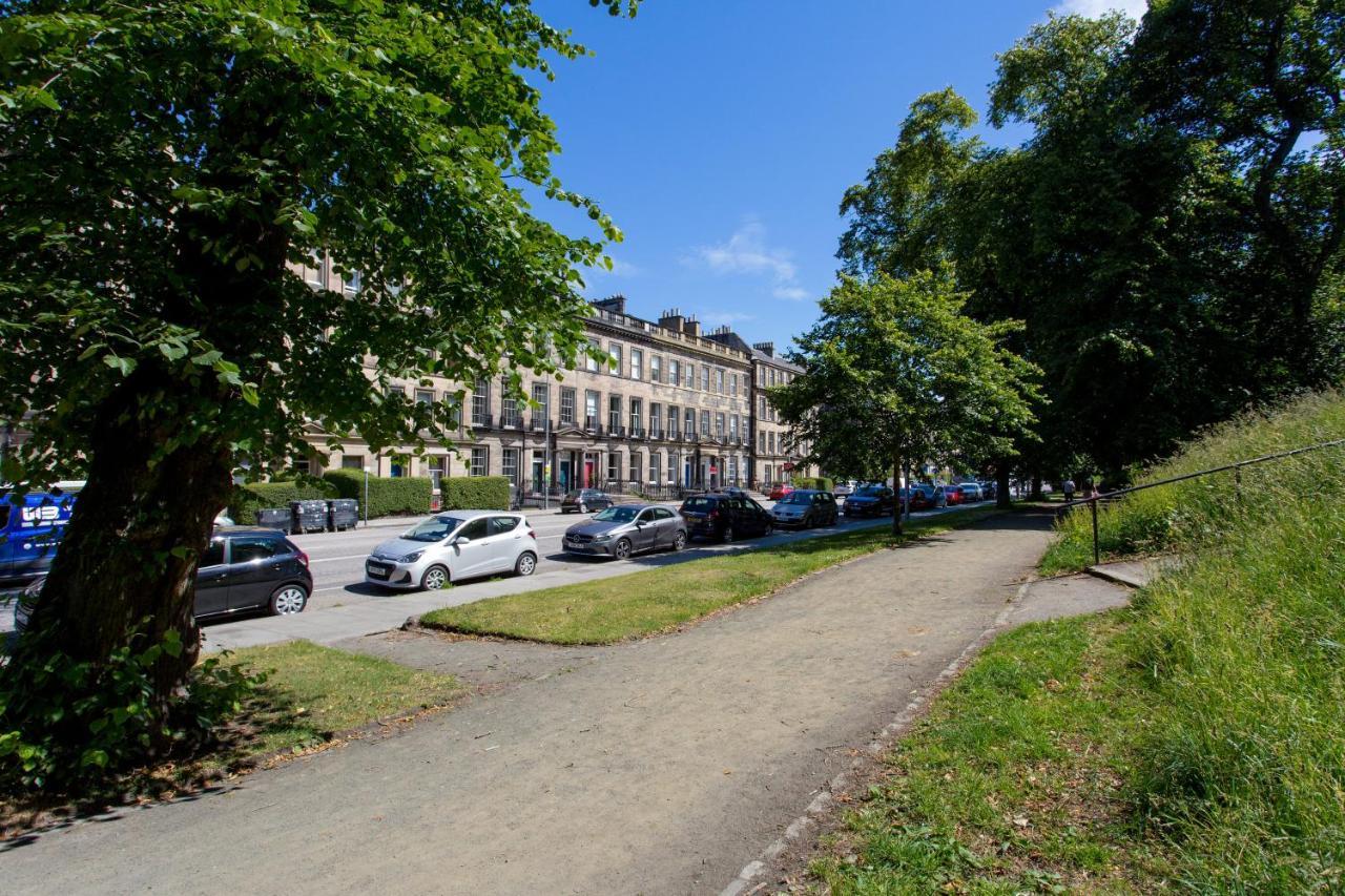Colonial Victorian Apartment, Fab Central Location