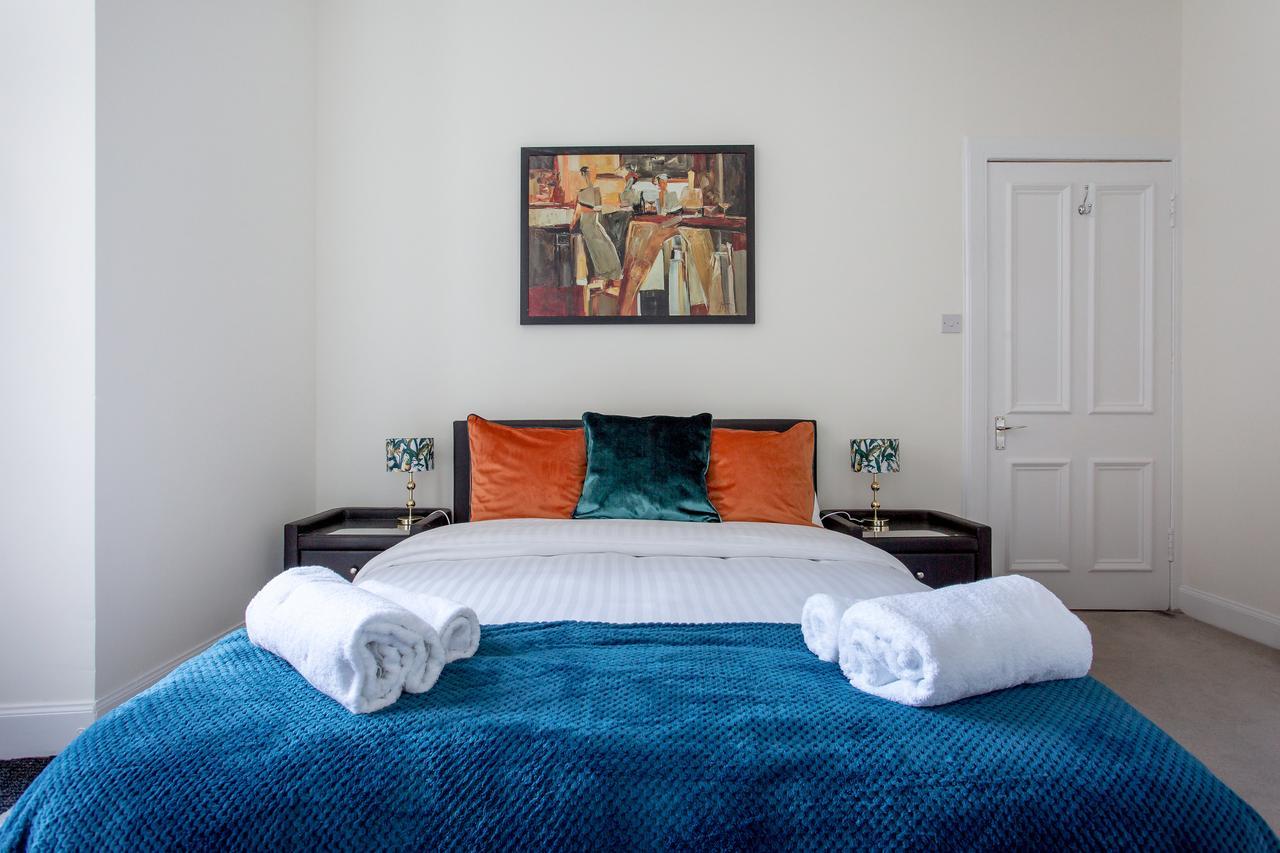 Colonial Victorian Apartment, Fab Central Location