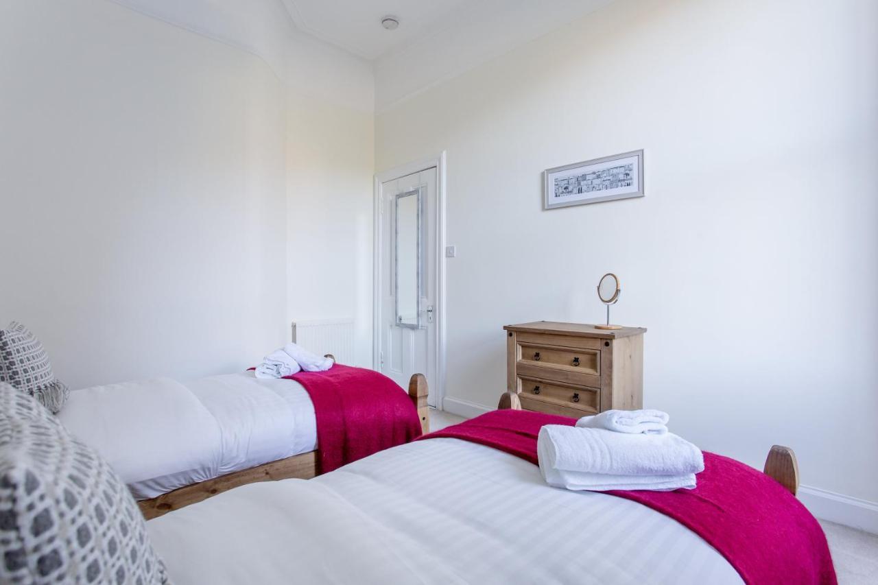 Colonial Victorian Apartment, Fab Central Location Apartment *