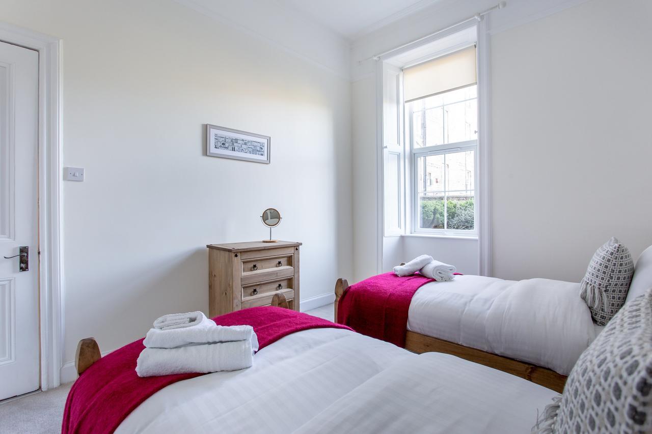 Colonial Victorian Apartment, Fab Central Location Apartment