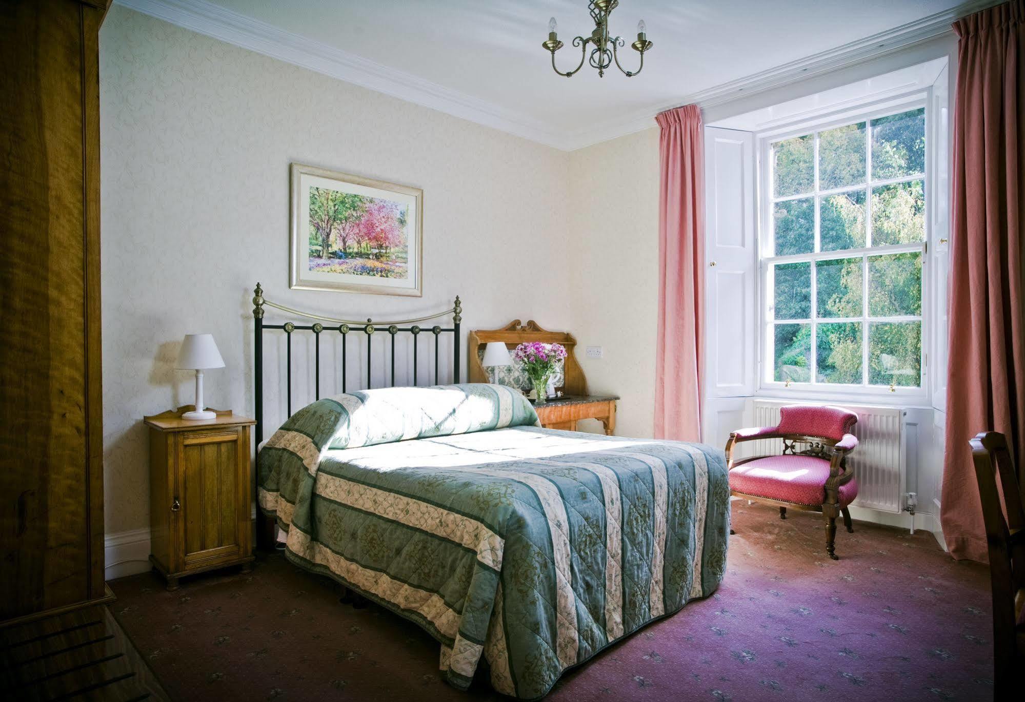Adria House 3* Edinburgh