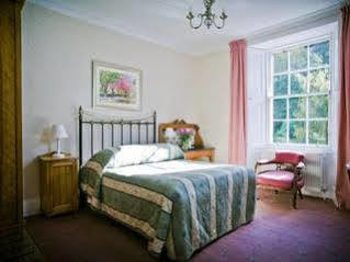 Adria House 3* Edinburgh