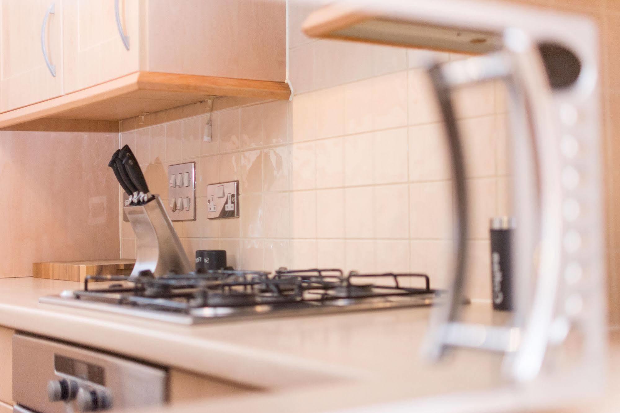 Holistic - Albion Gardens Apartment Edinburgh