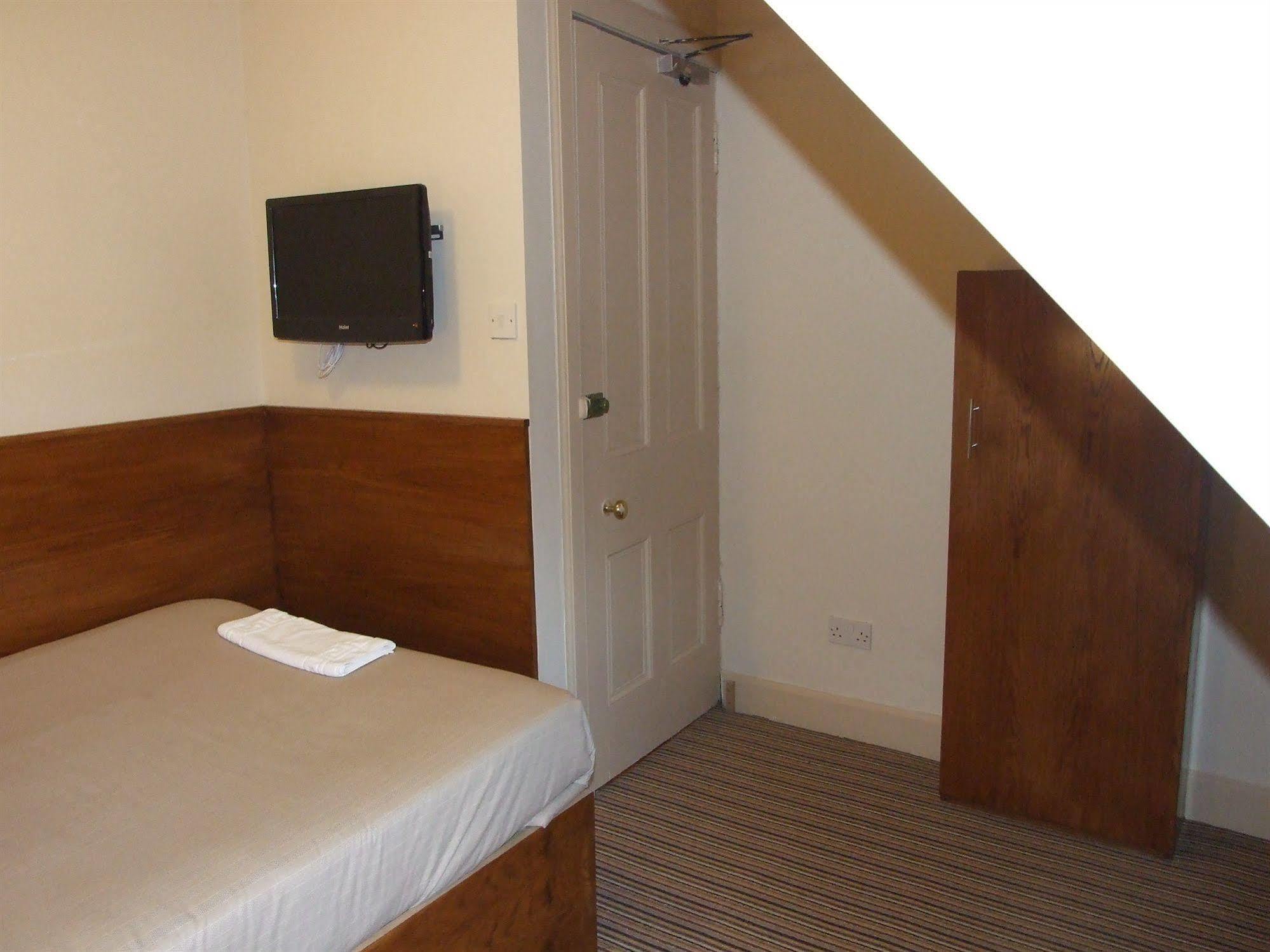 Guest house St Bernard's House (adults Only)