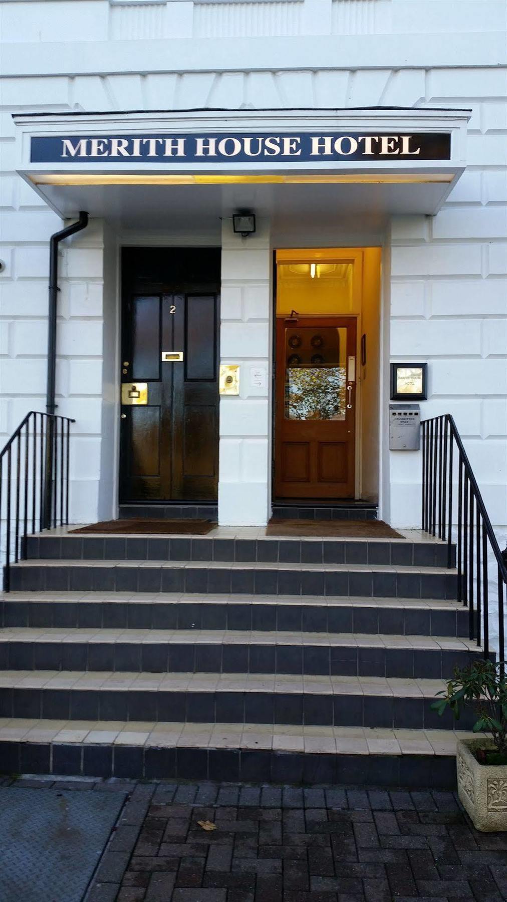 Hotel Merith House