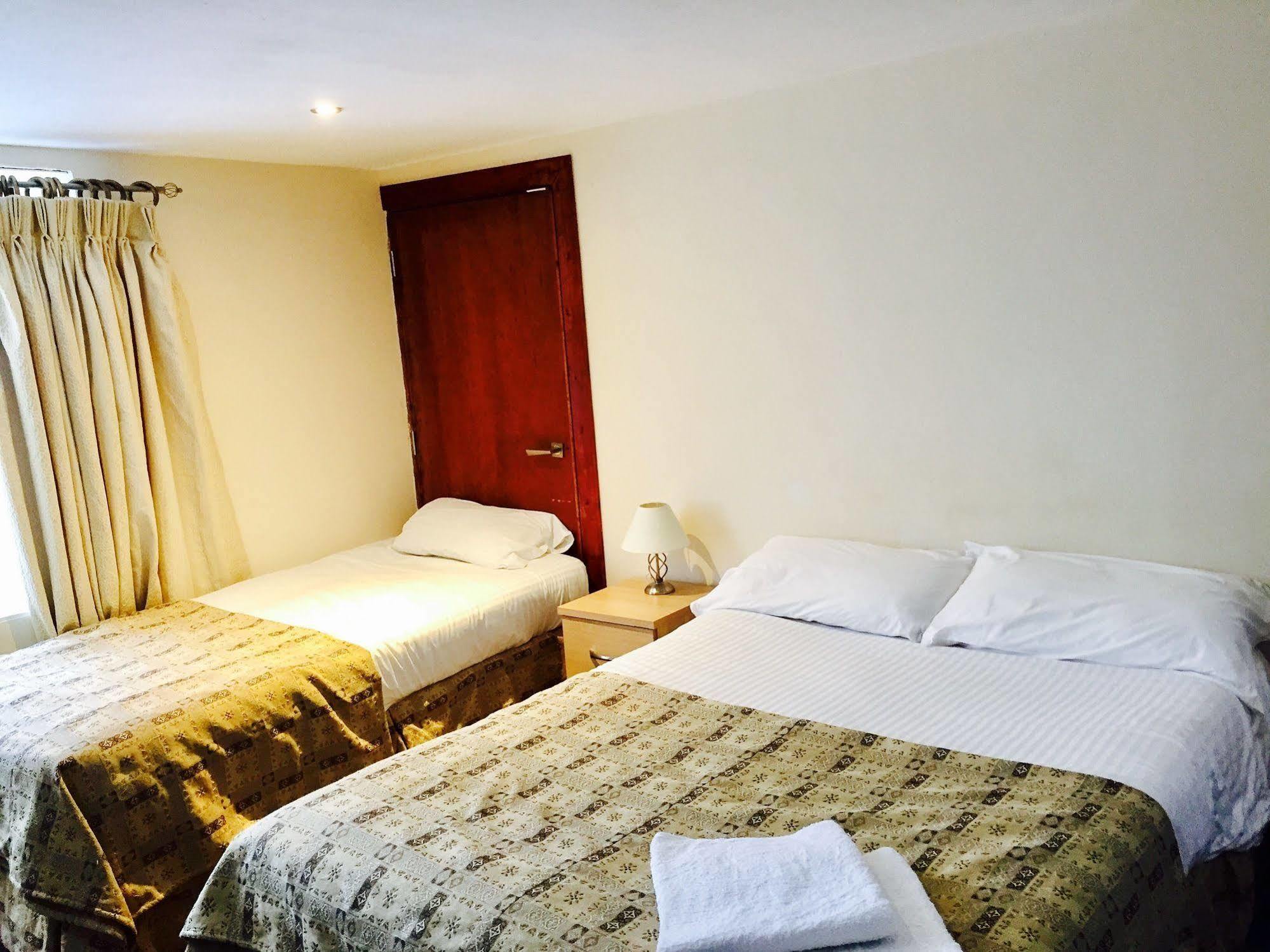 Merith House Hotel 3*